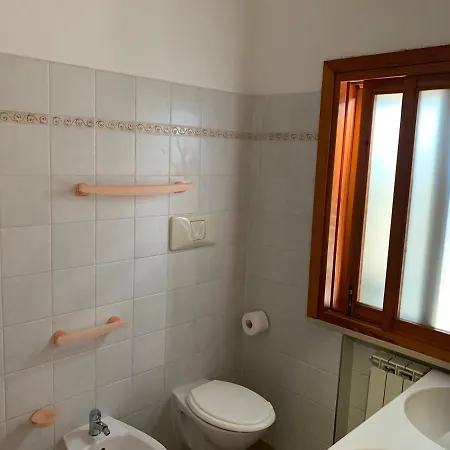 Ostelllo Marina Di سبرلونغا